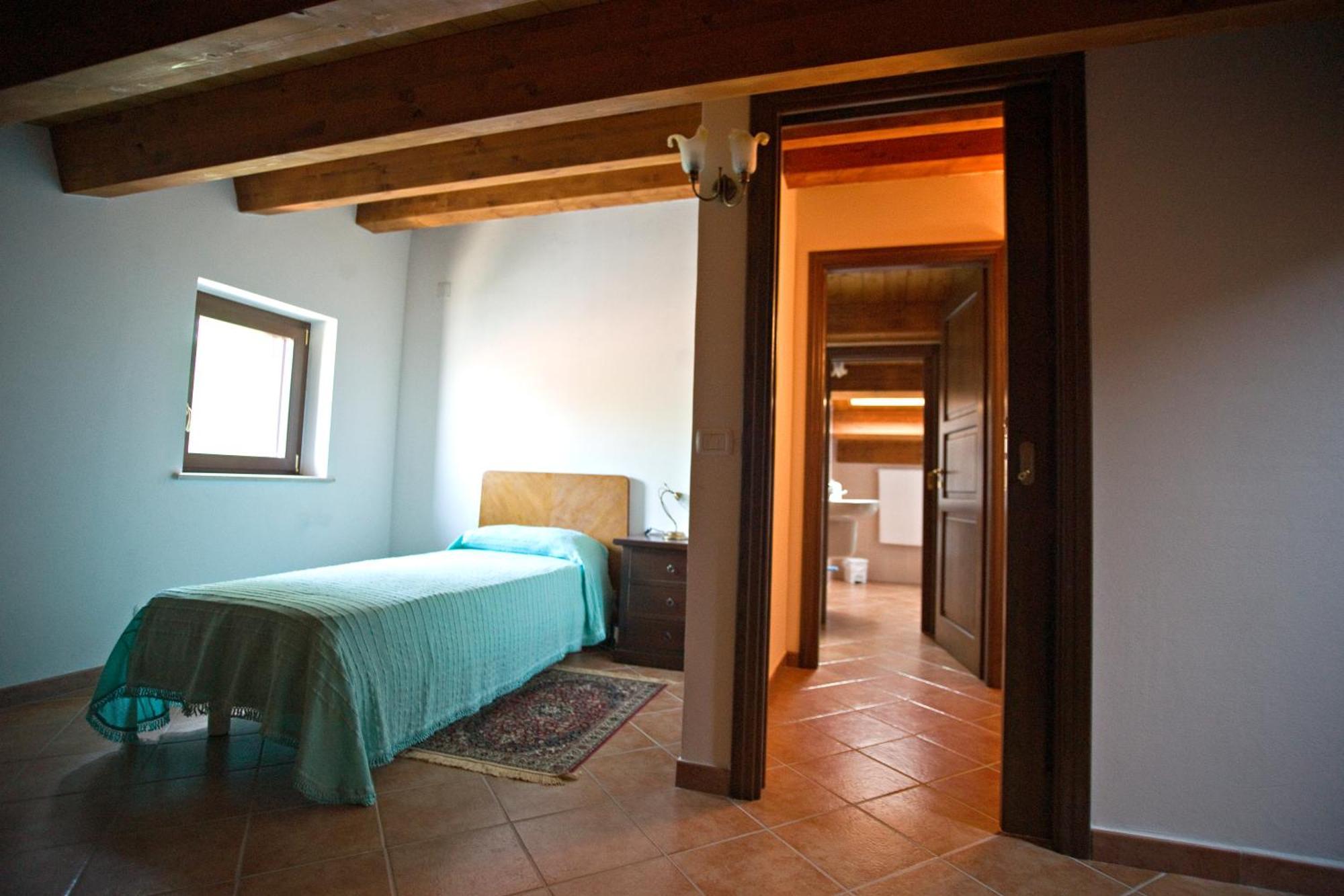Agriturismo Miracco Atanasio Franco "Il Maniero" Santa Sofia d'Epiro Exterior foto