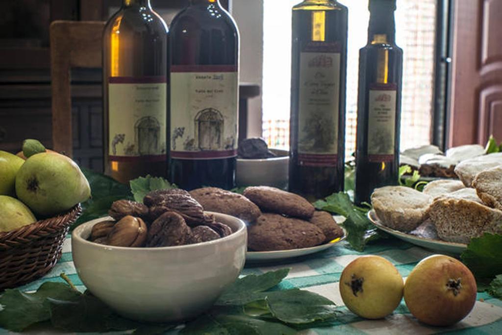Agriturismo Miracco Atanasio Franco "Il Maniero" Santa Sofia d'Epiro Exterior foto